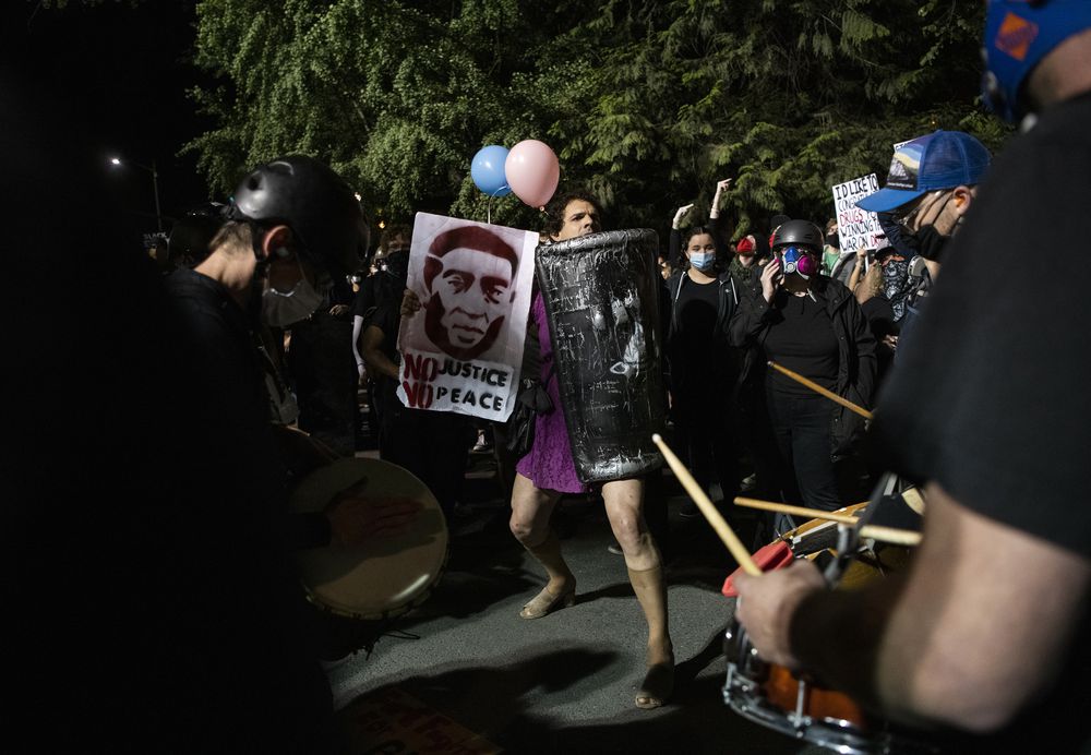 Agentes federales seguirán en Portland hasta que la policía la ‘limpie de anarquistas’, dice Trump