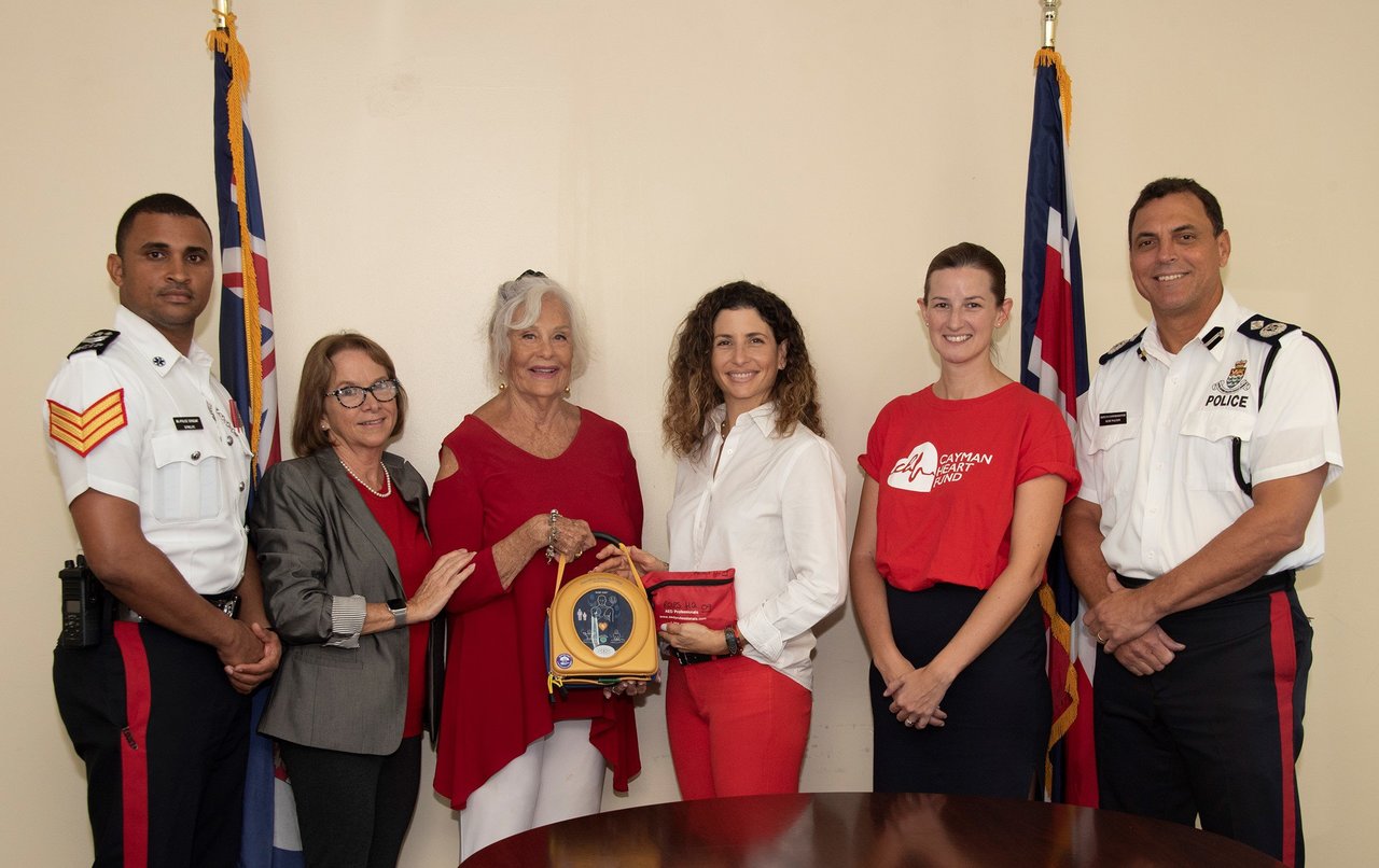 Cayman Heart Fund Donates Life-Saving AED Equipment to the RCIPS