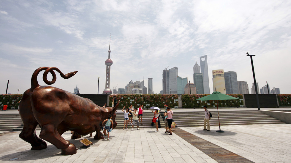 China mulls new bourse to lure overseas-listed firms