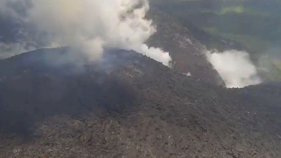 A volcano has begun erupting on the Eastern Caribbean island of St Vincent