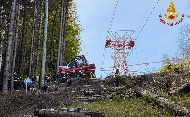 13 Killed As Mountain Cable Car Crashes In Italy