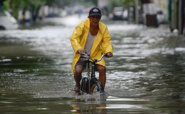 Philippines Evacuates Thousands As Monsoon Rains Flood Capital Manila