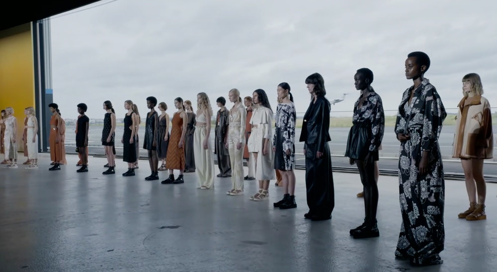 Hermès Explores Warm Undertones for Spring/Summer 2022