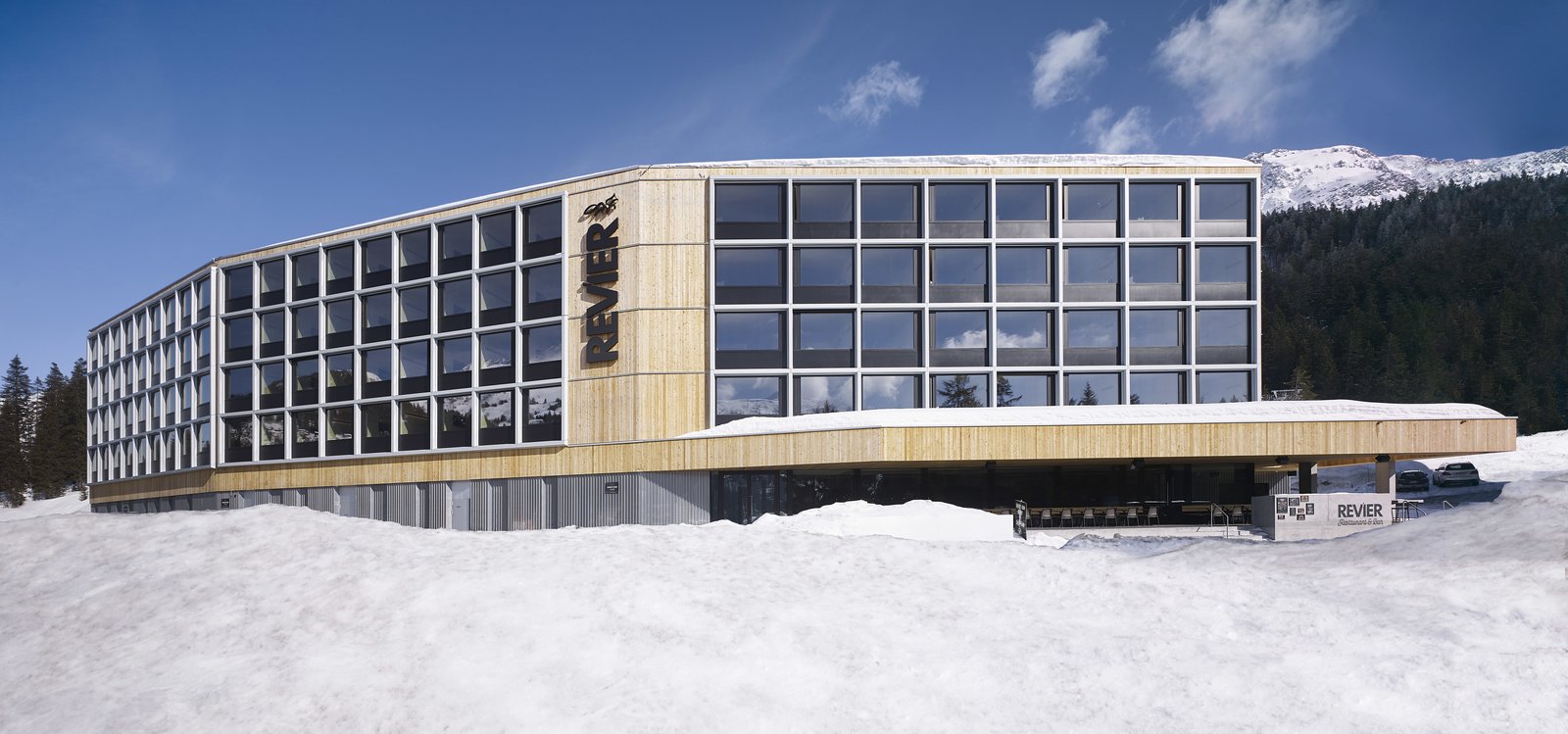 This Hotel in the Swiss Alps Is Made Up of 96 Prefab Modules