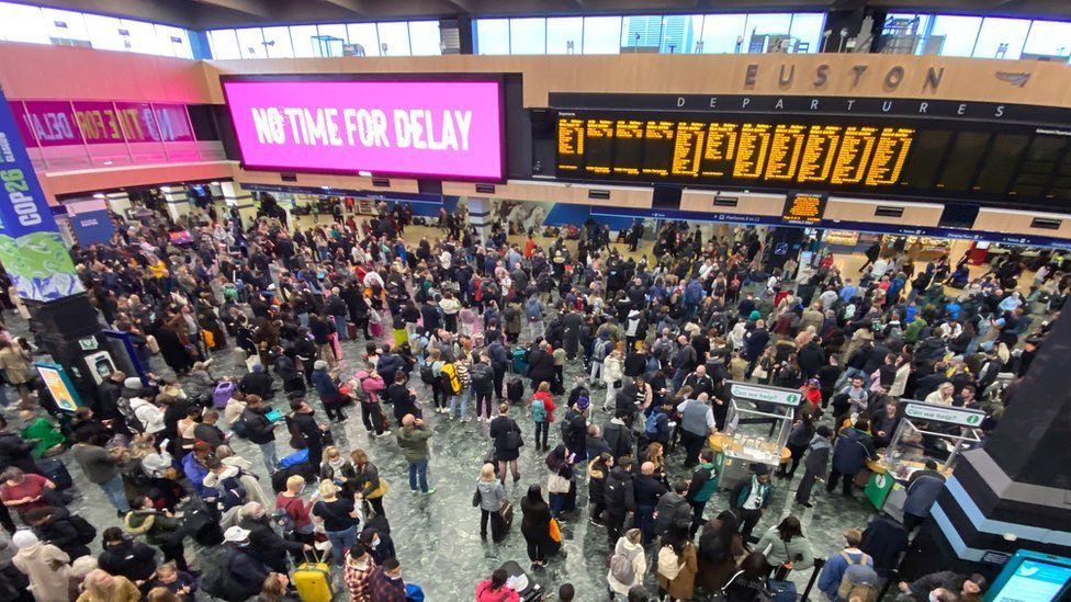 Storm disruption holds up COP26 travellers from Euston station