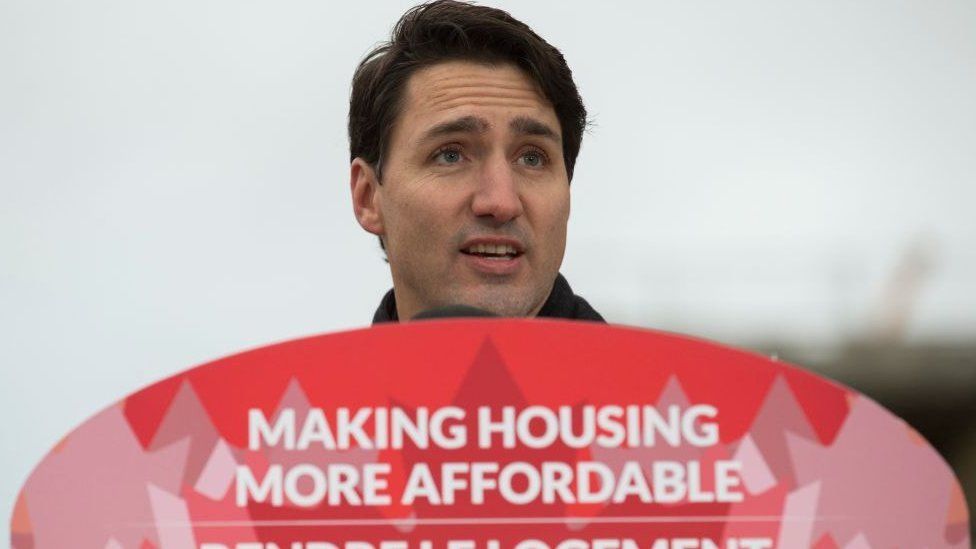 Canada proposes foreign buyers home real estate ban