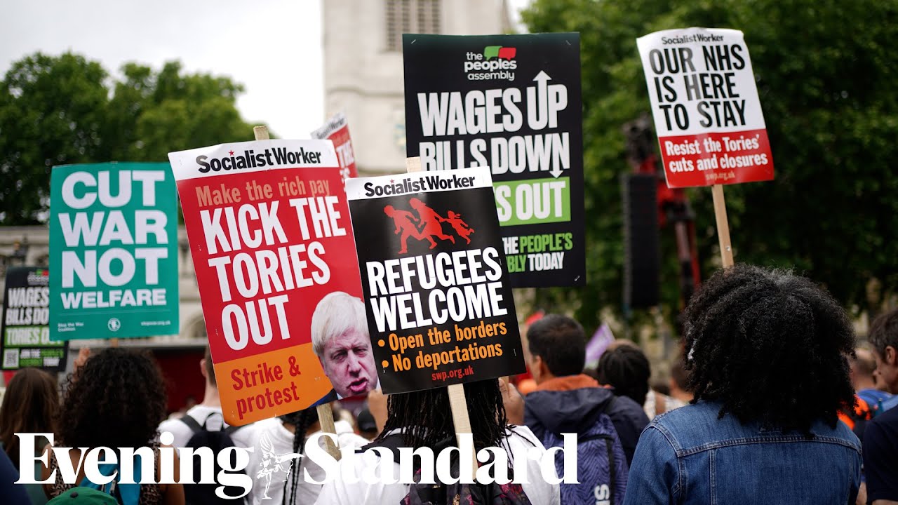 Big crowds take to London streets to protest soaring costs. “We want food, stop financing war”