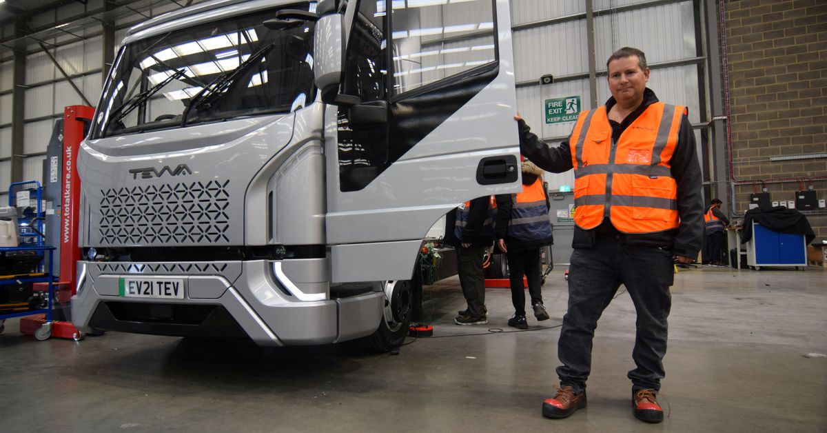 British EV startup Tevva launches hydrogen booster truck model