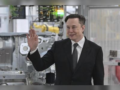 Musk meets pope, uses Twitter to announce the audience