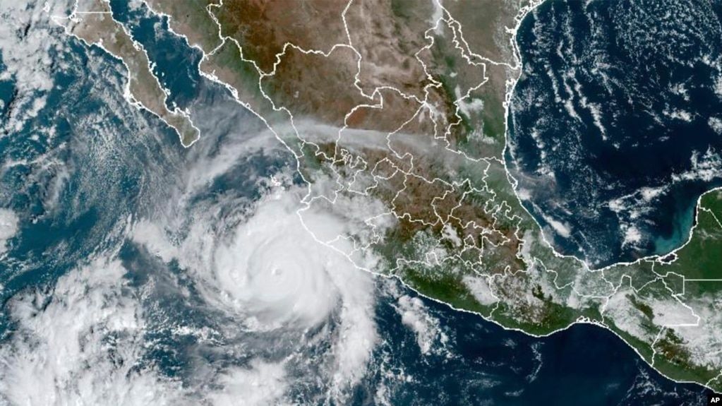 Hurricane Roslyn strengthens to Category 4 as it barrels toward Mexico's Pacific coast