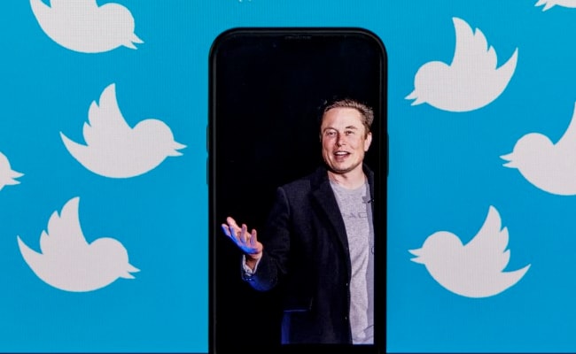 Twitter's Fate In Doubt As Employees Defy Elon Musk's Ultimatum