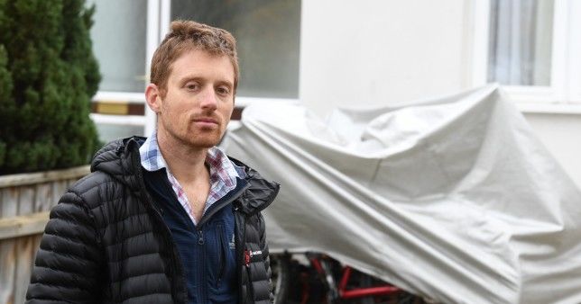 Man cycling round the world arrives in UK and has bike stolen days later