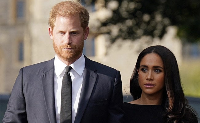 Prince Harry Says UK Royal Household Plays "Dirty Game" By Leaking Stories