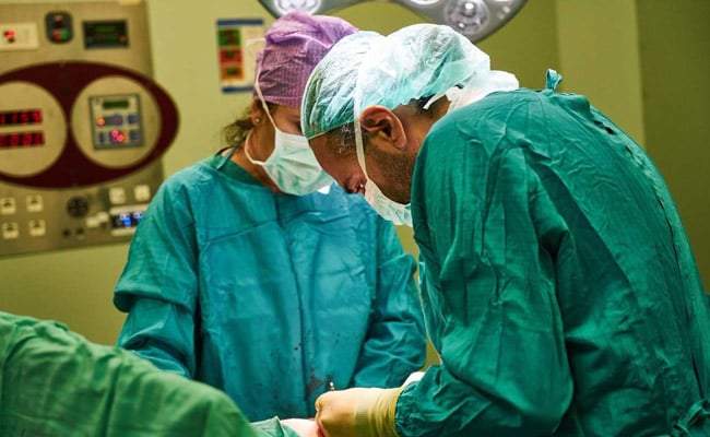 Indian American Surgeon Sentenced To 5 Years For $3.3 Million Bribe