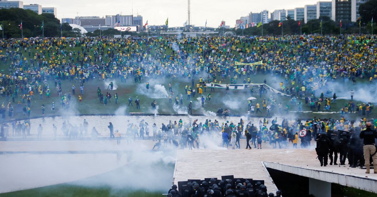 Bolsonaro backers ransack Brazil presidential palace, Congress, Supreme Court